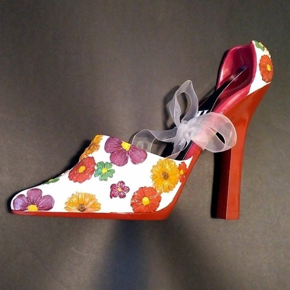 Other - NWT High-Heel Shoe Wine-Bottle Holder, "Floral Splash"